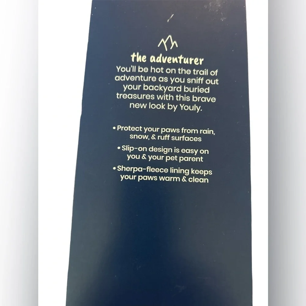 The adventurer all weather‎ boots for dogs. Size XL